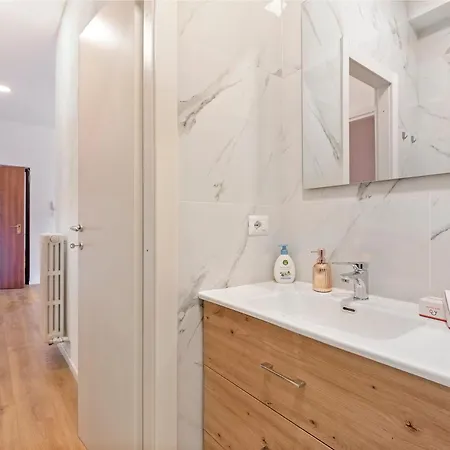 Gaia On Hill - Happy * Στρέσα