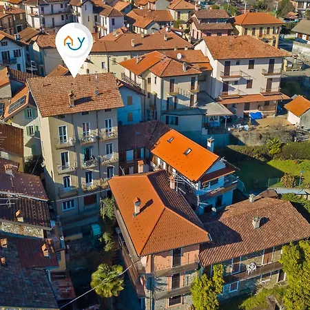 Gaia On Hill - Happy Στρέσα